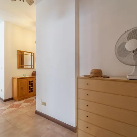 Carbonia 38 Apartment *